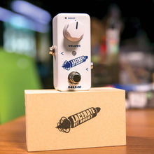 Load image into Gallery viewer, NUX Lacerate Boost Mini Guitar Effects Pedal - NFB-2