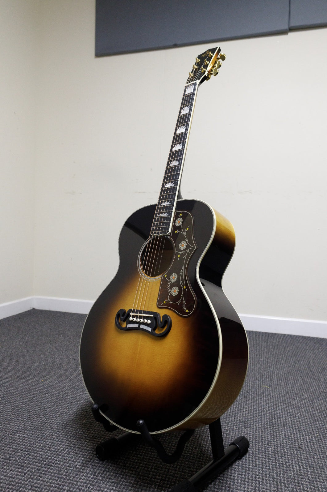 Sigma GJA-S200 Grand Jumbo Electro Acoustic Guitar w/ Softshell Gigbag - Vintage Sunburst