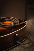 Load image into Gallery viewer, Fender Paramount Acoustic 10ft Instrument Cable
