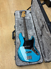 Load image into Gallery viewer, Pre-Loved Fender Player Jazz 4-String Bass Lake Placid Blue w/Fender Deluxe Moulded Case - Good Condition
