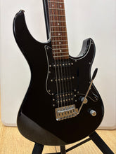 Load image into Gallery viewer, Pre-Loved Yamaha Pacifica 112VCX Electric Guitar Black - Very Good Condition
