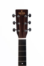 Load image into Gallery viewer, Sigma 000ME Electro-Acoustic Parlour Guitar - Natural
